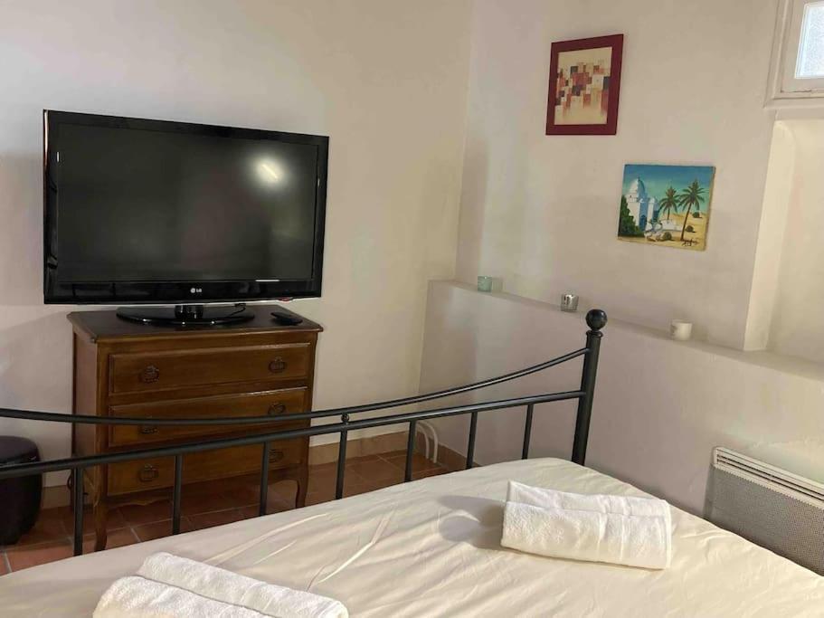Appartement Avec Deux Chambres Centre Ville Aixois เอ็ก-ซอง-โพรวองซ์ ภายนอก รูปภาพ